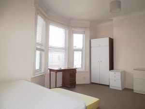 Bedroom- click for photo gallery